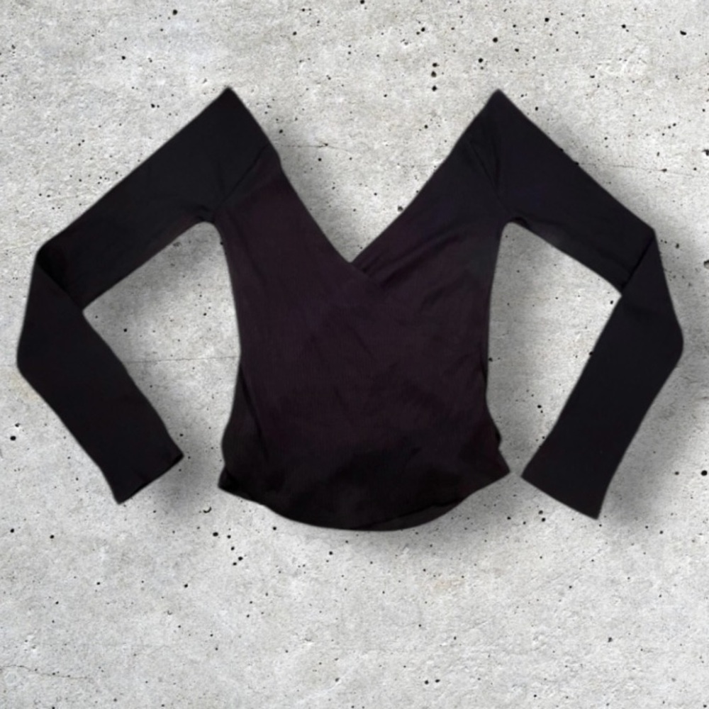 Project Social T Sample V-Neck Long Sleeve Top - Picture 5 of 9